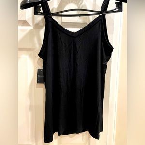 Torrid black Vneck tank sz 2 NWT